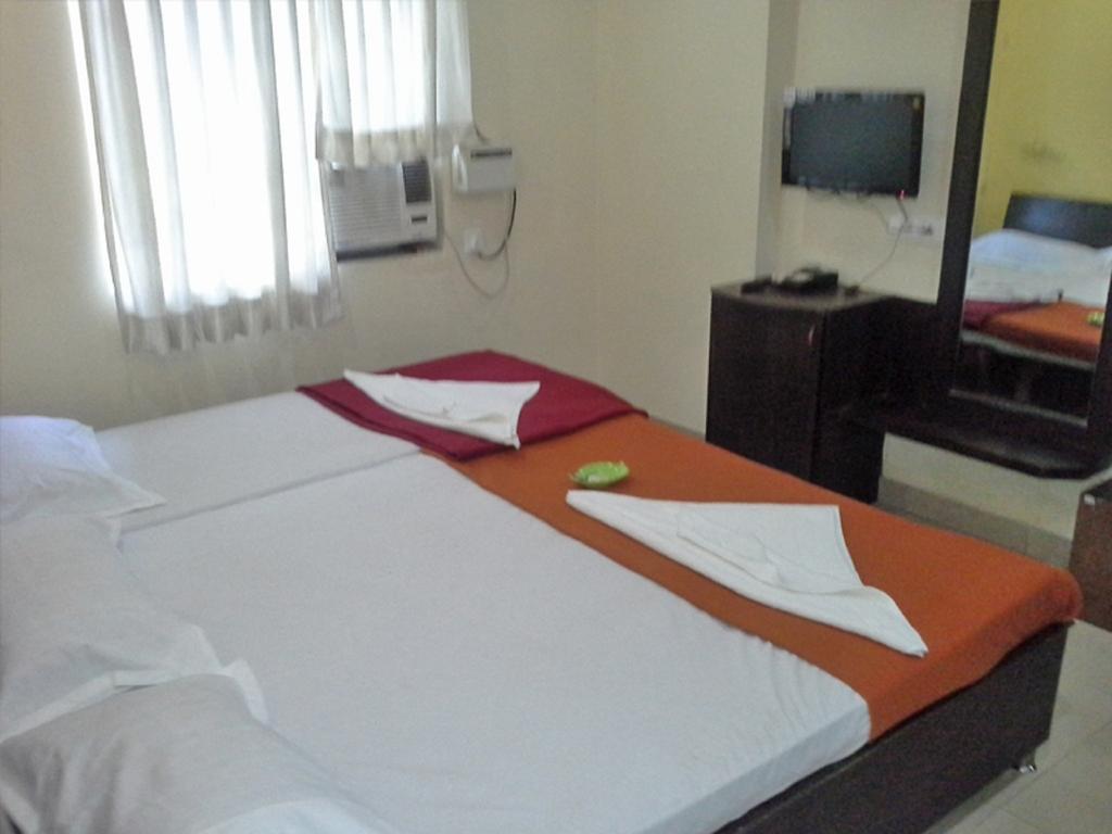 Hotel Amogha Residency Хайдарабад Экстерьер фото